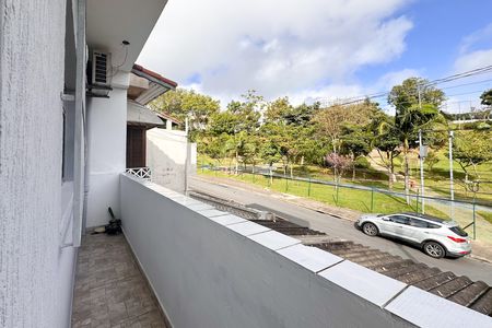 Casa à venda com 326m², 3 quartos e 4 vagas Casa à venda com 326m², 3 quartos e 4 vagasSacada - Casa 1