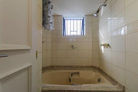 Apartamento à venda com 3 quartos, 131m² em Jardim Avelino, São Paulo