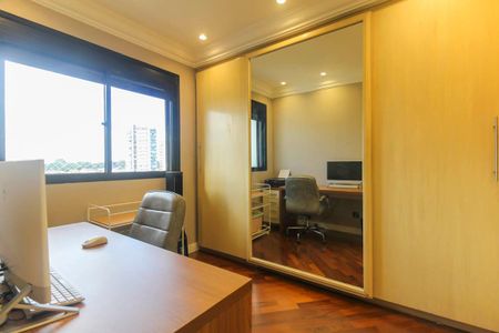 Apartamento à venda com 3 quartos, 131m² em Jardim Avelino, São Paulo