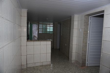 Casa para alugar com 2 quartos, 30m² em Vila Taquari, São Paulo