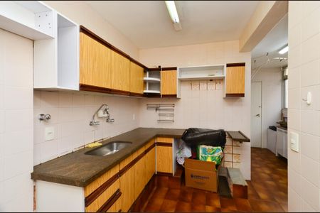 Apartamento para alugar com 119m², 4 quartos e 2 vagas Apartamento para alugar com 119m², 4 quartos e 2 vagasCozinha