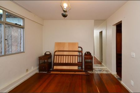 Apartamento para alugar com 119m², 4 quartos e 2 vagas Apartamento para alugar com 119m², 4 quartos e 2 vagasSuíte
