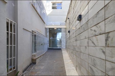 Apartamento para alugar com 119m², 4 quartos e 2 vagas Apartamento para alugar com 119m², 4 quartos e 2 vagasEntrada