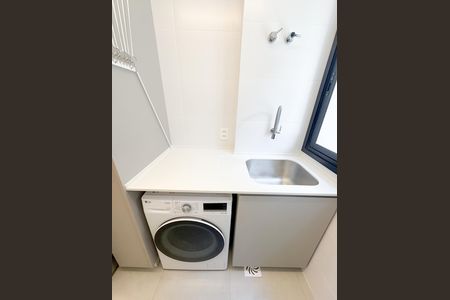 Área de Serviço de apartamento para alugar com 2 quartos, 67m² em Centro, Florianópolis