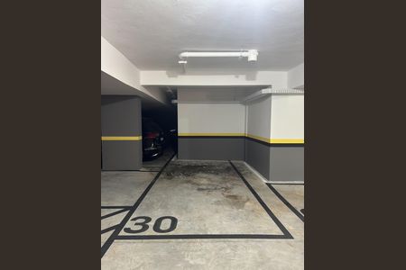 Garagem de apartamento para alugar com 2 quartos, 67m² em Centro, Florianópolis