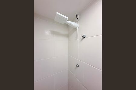 Banheiro de apartamento para alugar com 2 quartos, 35m² em Santo Amaro, São Paulo