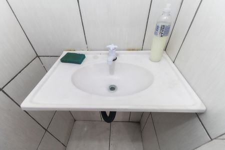Apartamento para alugar com 34m², 1 quarto e sem vaga Apartamento para alugar com 34m², 1 quarto e sem vagaBanheiro