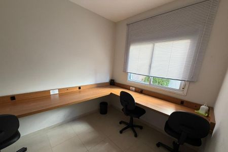 Quarto de apartamento à venda com 2 quartos, 82m² em Vila Gumercindo, São Paulo