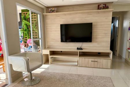 Sala de apartamento à venda com 2 quartos, 82m² em Vila Gumercindo, São Paulo