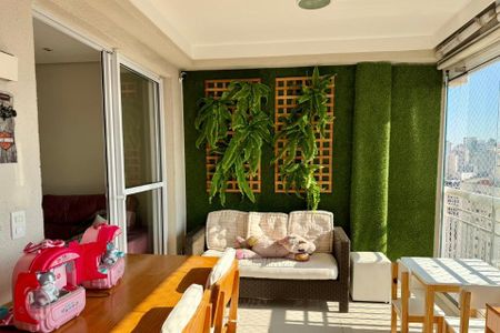 Apartamento à venda com 82m², 2 quartos e 2 vagas Apartamento à venda com 82m², 2 quartos e 2 vagasVaranda