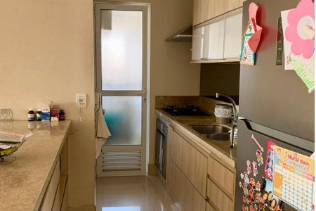 Apartamento à venda com 82m², 2 quartos e 2 vagas Apartamento à venda com 82m², 2 quartos e 2 vagasCozinha