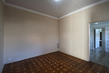 Casa à venda com 156m², 2 quartos e 3 vagas Casa à venda com 156m², 2 quartos e 3 vagasSala