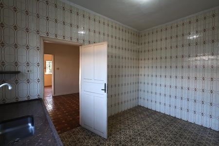 Casa à venda com 156m², 2 quartos e 3 vagas Casa à venda com 156m², 2 quartos e 3 vagasCozinha