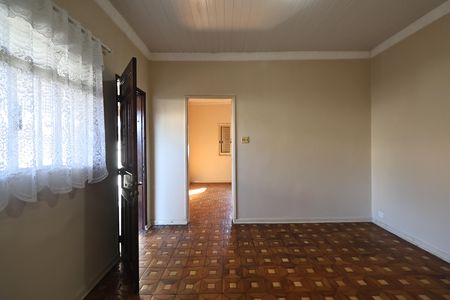 Casa à venda com 156m², 2 quartos e 3 vagas Casa à venda com 156m², 2 quartos e 3 vagasSala
