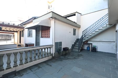 Casa à venda com 156m², 2 quartos e 3 vagas Casa à venda com 156m², 2 quartos e 3 vagasCasa 2