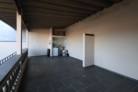 Casa à venda com 156m², 2 quartos e 3 vagas Casa à venda com 156m², 2 quartos e 3 vagasLavanderia casa 2