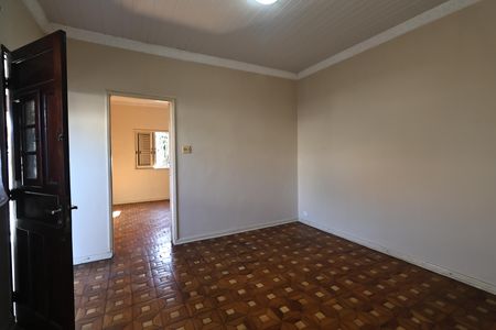 Casa à venda com 156m², 2 quartos e 3 vagas Casa à venda com 156m², 2 quartos e 3 vagasSala