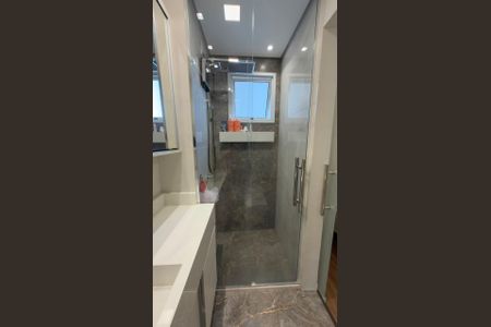 Apartamento para alugar com 68m², 3 quartos e 2 vagas Apartamento para alugar com 68m², 3 quartos e 2 vagasBanheiro da Suíte