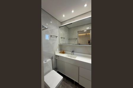 Apartamento para alugar com 68m², 3 quartos e 2 vagas Apartamento para alugar com 68m², 3 quartos e 2 vagasBanheiro da Suíte
