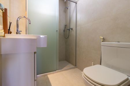 Apartamento para alugar com 100m², 2 quartos e 1 vaga Apartamento para alugar com 100m², 2 quartos e 1 vagaBanheiro 1