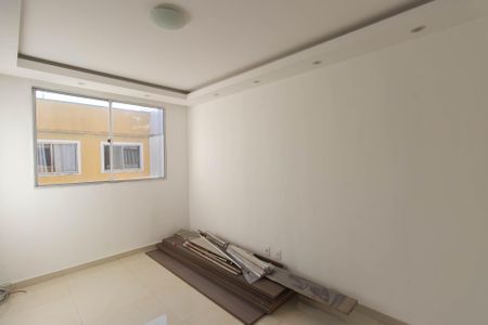 Sala de apartamento para alugar com 2 quartos, 46m² em Nova Cidade, São Gonçalo