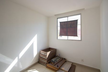 Quarto 1 de apartamento para alugar com 2 quartos, 46m² em Nova Cidade, São Gonçalo