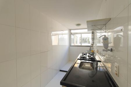 Apartamento para alugar com 46m², 2 quartos e sem vaga Apartamento para alugar com 46m², 2 quartos e sem vagaCozinha e area de serviço