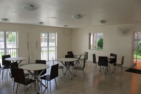 Apartamento para alugar com 46m², 2 quartos e sem vagaÁrea comum - Salão de festas