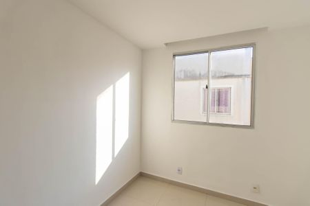 Quarto 1 de apartamento para alugar com 2 quartos, 46m² em Nova Cidade, São Gonçalo