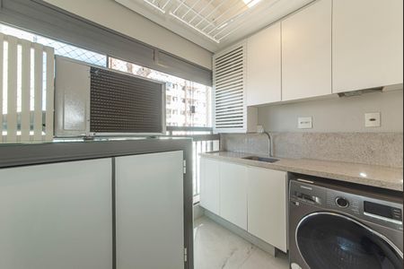 Area de Serviço de apartamento para alugar com 4 quartos, 180m² em Jardim das Acacias, São Paulo