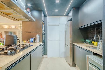 Apartamento à venda com 73m², 3 quartos e 2 vagas Apartamento à venda com 73m², 3 quartos e 2 vagasCozinha