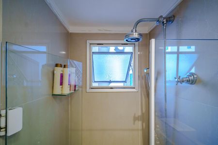 Apartamento à venda com 73m², 3 quartos e 2 vagas Apartamento à venda com 73m², 3 quartos e 2 vagasBanheiro da Suíte
