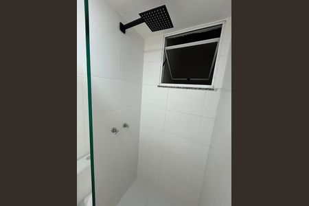 Banheiro de apartamento para alugar com 2 quartos, 50m² em Engenho de Dentro, Rio de Janeiro