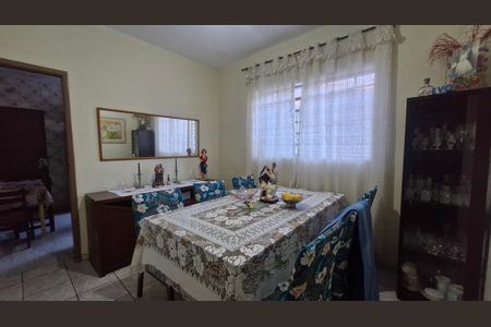 Casa à venda com 4 quartos, 163m² em Cidade Dutra, São Paulo