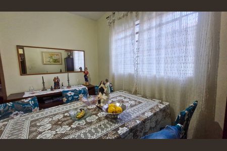 Casa à venda com 4 quartos, 163m² em Cidade Dutra, São Paulo