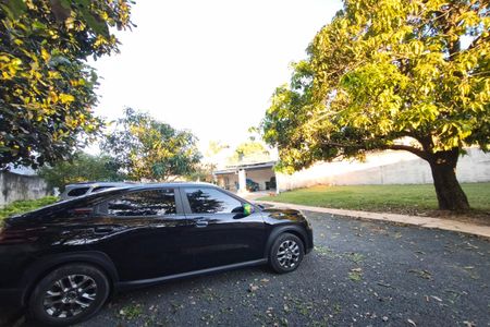 Casa à venda com 240m², 3 quartos e 5 vagas Casa à venda com 240m², 3 quartos e 5 vagasQuintal - Garagem