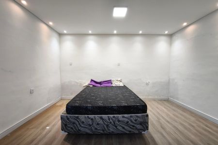 Casa à venda com 240m², 3 quartos e 5 vagas Casa à venda com 240m², 3 quartos e 5 vagasQuarto 3