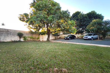 Casa à venda com 240m², 3 quartos e 5 vagas Casa à venda com 240m², 3 quartos e 5 vagasQuintal - Jardim