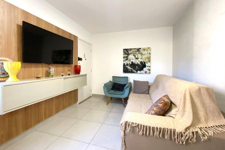 Apartamento à venda com 47m², 2 quartos e 1 vaga Apartamento à venda com 47m², 2 quartos e 1 vagaSala