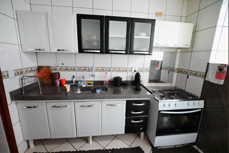 Apartamento à venda com 2 quartos, 58m² em Jardim Nova Era, Goiânia