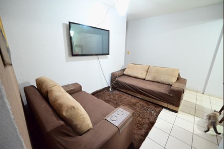 Apartamento à venda com 2 quartos, 58m² em Jardim Nova Era, Goiânia