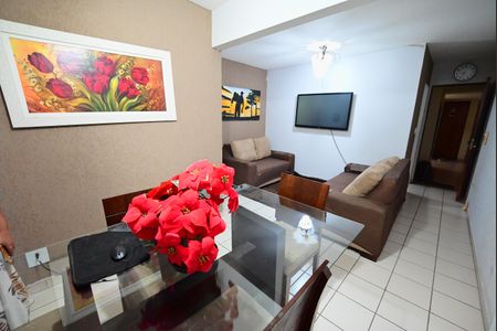 Apartamento à venda com 2 quartos, 58m² em Jardim Nova Era, Goiânia