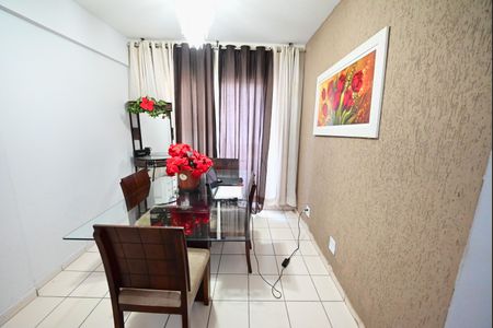 Apartamento à venda com 2 quartos, 58m² em Jardim Nova Era, Goiânia