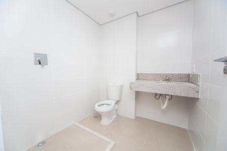 Banheiro suite 1 de apartamento à venda com 2 quartos, 62m² em Santa Lúcia, Belo Horizonte
