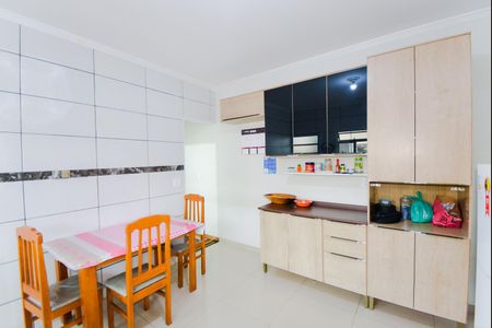 Casa para alugar com 150m², 2 quartos e 4 vagasCozinha