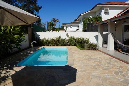 Casa de condomínio à venda com 313m², 4 quartos e 4 vagasPiscina