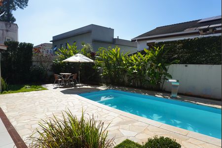 Casa de condomínio à venda com 313m², 4 quartos e 4 vagasPiscina