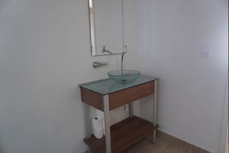 Casa de condomínio à venda com 313m², 4 quartos e 4 vagasBanheiro
