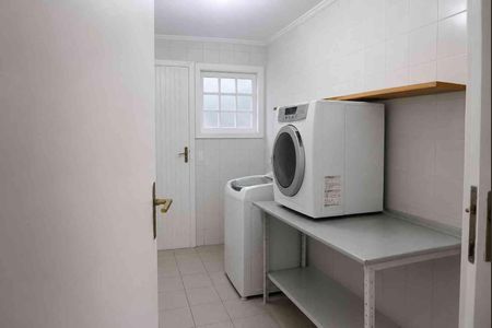 Área de Serviço de casa de condomínio à venda com 4 quartos, 313m² em Morada das Flores (aldeia da Serra), Barueri