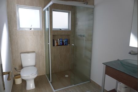 Casa de condomínio à venda com 313m², 4 quartos e 4 vagasBanheiro